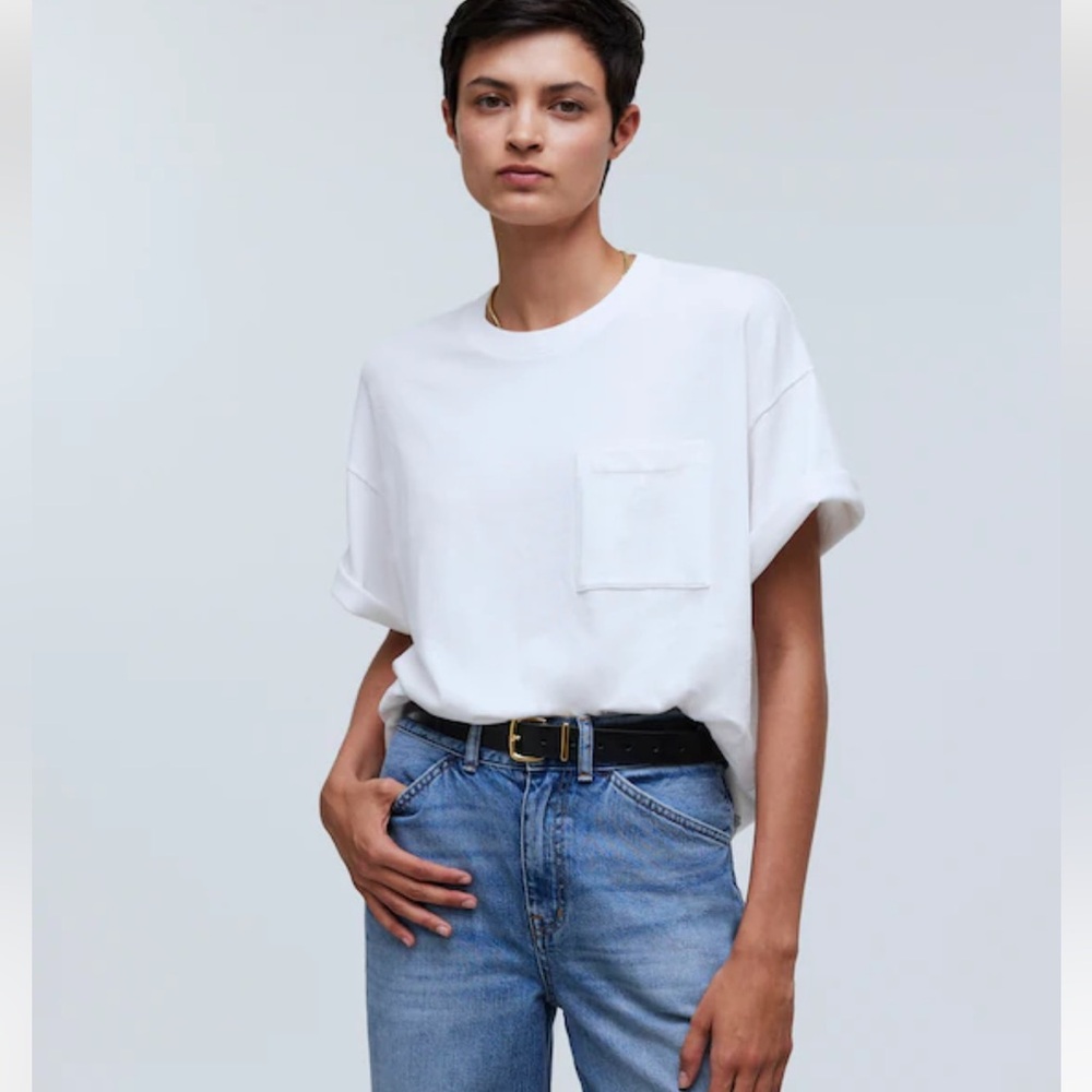 Madewell. Garment dyed oversized pocket tee. Size S